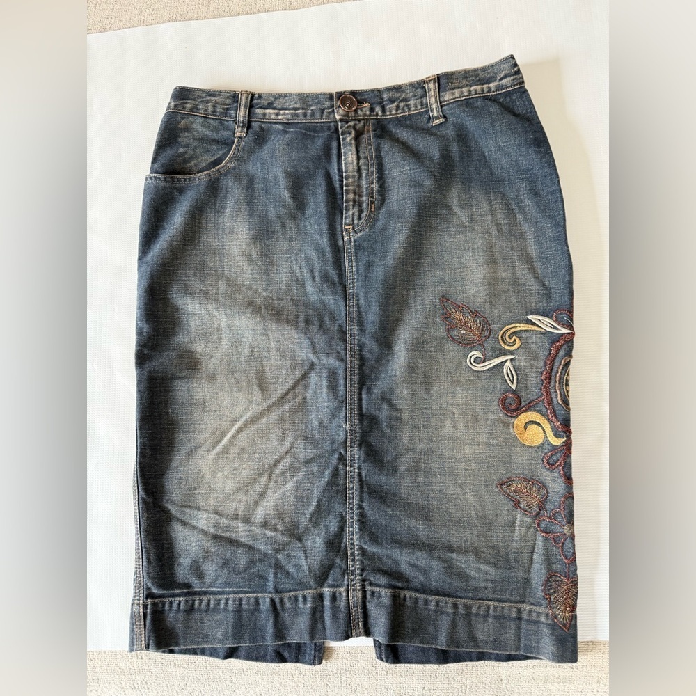 Vintage Victoria’s Secret London Jeans Embroidered Denim Skirt